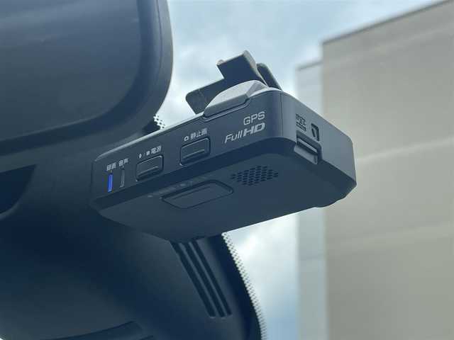 日産 セレナ ハイウェイスター Vセレクション 山口県 2017(平29)年 3.8万km ダイヤモンドブラック ワンオーナー/9型ナビ フルセグTV CD DVD BT BD/フリップダウンモニター/アラウンドビューモニター/両側パワースライドドア/衝突被害軽減ブレーキ/クルーズコントロール/スマートキー 2個/コーナーセンサー/パーキングアシスト/LEDオートヘッドライト/フォグライト/ステアリングリモコン/ドラレコ/ETC/W サイド カーテン エアバッグ/保証書 取説/禁煙車