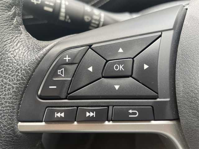 日産 セレナ ハイウェイスター Vセレクション 山口県 2017(平29)年 3.8万km ダイヤモンドブラック ワンオーナー/9型ナビ フルセグTV CD DVD BT BD/フリップダウンモニター/アラウンドビューモニター/両側パワースライドドア/衝突被害軽減ブレーキ/クルーズコントロール/スマートキー 2個/コーナーセンサー/パーキングアシスト/LEDオートヘッドライト/フォグライト/ステアリングリモコン/ドラレコ/ETC/W サイド カーテン エアバッグ/保証書 取説/禁煙車