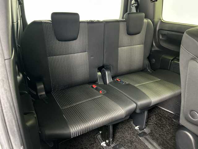 トヨタ ヴォクシー ZS 煌 三重県 2018(平30)年 6.8万km ホワイトパールクリスタルシャイン /アルパイン11インチナビ//バックカメラ//フルセグ//モデリスタエアロ//衝突軽減ブレーキ//車線逸脱システム//オートハイビーム//クルーズコントロール//両側パワースライドドア//アイドリングストップ//ETC//社外ア18インチAW//スマートキー