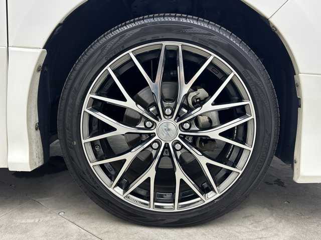 トヨタ ヴォクシー ZS 煌 三重県 2018(平30)年 6.8万km ホワイトパールクリスタルシャイン /アルパイン11インチナビ//バックカメラ//フルセグ//モデリスタエアロ//衝突軽減ブレーキ//車線逸脱システム//オートハイビーム//クルーズコントロール//両側パワースライドドア//アイドリングストップ//ETC//社外ア18インチAW//スマートキー