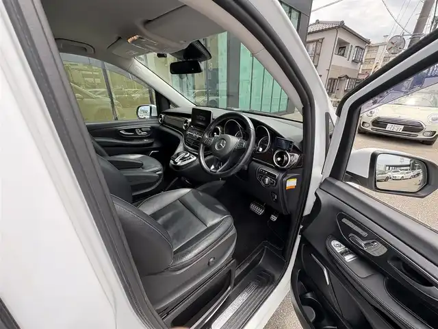 メルセデス・ベンツ Ｖ２２０ d アバンギャルド ロング 石川県 2015(平27)年 4.2万km ロッククリスタルホワイト レーダーセーフティパッケージ/・ブラインドスポットアシスト/・ディストロニックプラス/・レーンキーピングアシスト/・衝突警告システム/・アテンションアシスト/・レーンキープアシスト/純正HDDナビ/フリップダウンモニター/360°カメラ/フルセグ/ブルメスター/レザーシート/PWシート/シートヒーター/パドルシフト/ETC/両側パワースライドドア/コーナーセンサー/社外レーダー/Ｆドラレコ