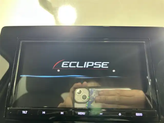 ホンダ ヴェゼル ハイブリッド e:HEV Z 佐賀県 2023(令5)年 7万km プラチナホワイトパール 社外7インチナビ/Bluetooth/バックカメラ/レーダークルーズコントロール/ブラインドスポットモニター/電動パーキングブレーキ/オートブレーキホールド/衝突被害軽減システム/コーナーセンサー/パワーバックドア/運転席シートヒーター/ステアリングヒーター/パドルシフト/純正18インチアルミホイール