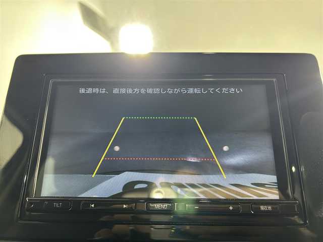 ホンダ ヴェゼル ハイブリッド e:HEV Z 佐賀県 2023(令5)年 7万km プラチナホワイトパール 社外7インチナビ/Bluetooth/バックカメラ/レーダークルーズコントロール/ブラインドスポットモニター/電動パーキングブレーキ/オートブレーキホールド/衝突被害軽減システム/コーナーセンサー/パワーバックドア/運転席シートヒーター/ステアリングヒーター/パドルシフト/純正18インチアルミホイール