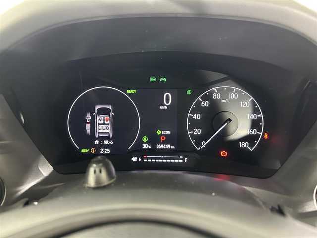 ホンダ ヴェゼル ハイブリッド e:HEV Z 佐賀県 2023(令5)年 7万km プラチナホワイトパール 社外7インチナビ/Bluetooth/バックカメラ/レーダークルーズコントロール/ブラインドスポットモニター/電動パーキングブレーキ/オートブレーキホールド/衝突被害軽減システム/コーナーセンサー/パワーバックドア/運転席シートヒーター/ステアリングヒーター/パドルシフト/純正18インチアルミホイール