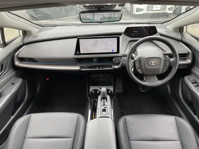 トヨタ プリウス Z 東京都 2023(令5)年 3.9万km プラチナホワイトパールマイカ トヨタセーフティセンス/純正コネクトナビ/パノラミックビュー/デジタルインナーミラー/シートヒーター/シートエアコン/ＥＴＣ/パワーシート/電動リアゲート/ワイヤレス充電機/ステアリングスイッチ