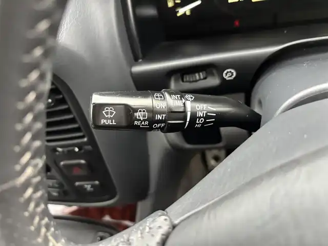 トヨタ ランドクルーザー VX－LTD Gセレクション 福岡県 2001(平13)年 5.9万km ダークブルーマイカ 盗難防止装置/ナビ/ワンセグTV/４WD/ガラスルーフ/純正フロアマット/純正アルミホイール/背面タイヤ/アルカンターラシート/パワーシート