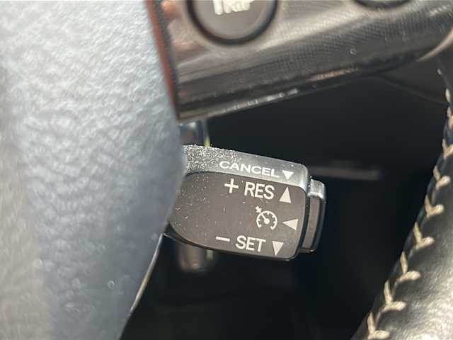 トヨタ シエンタ ハイブリッド G クエロ 京都府 2019(令1)年 7.3万km ヴィンテージブラウンパールクリスタルシャイン/ホワイトパールクリスタルシャイン 純正SDナビ /フルセグTV /トヨタセーフティセンス　/全方位カメラ　/フリップダウンモニター　/禁煙車　/両側パワスラ　/前後コーナーセンサー　/ビルトインETC2.0　/2トーン　/LEDヘッドライト/クーズコントロール/スマートキー/ハーフレザー/前席シートヒーター/前方社外ドライブレコーダー/　CSD-790FHG/（CSD-790FHG)/ウインカーミラー/アイドリングストップ/Bluetooth/CD再生機能/ウォークスルー/AW15インチ/（GRASS）/スタッドレスタイヤ/横滑り防止/レーンキープアシスト/盗難防止装置/オートライト/オートマチックハイビーム/Wエアバッグ