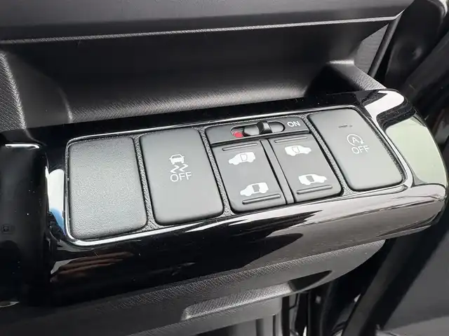 ホンダ ステップワゴン スパーダ Z クールスピリット 大分県 2014(平26)年 7万km プレミアムスパークルブラックパール ・ナビ(CD/DVD/BT/SD)/・バックカメラ/・フルセグテレビ/・フリップダウンモニター/・両側パワースライドドア/・ドライブレコーダー/・ETC/・クルーズコントロール/・パドルシフト/・ステアリングリモコン/・スマートキー/・プッシュスタートボタン/・純正アルミホイール