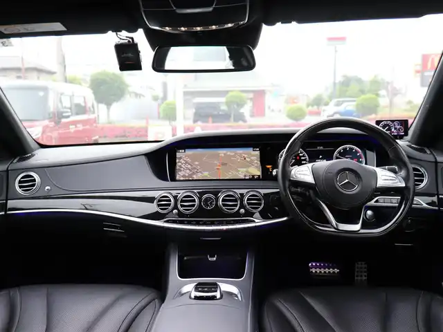 メルセデス・ベンツ Ｓ３００ ハイブリッド AMGライン 神奈川県 2016(平28)年 7.8万km パール レーダーセーフティパッケージ/360度カメラシステム/アクティブパーキングアシスト/パノラミックスライディングサンルーフ/プライバシーガラス/ヘッドアップディスプレイ/19インチ純正AW/革シート/パワーシート（前席）/シートヒーター（前席/後席）/エアバランスパッケージ/ステンレス製ペダル/イージークローザー（トランクフード）/COMANDシステム/10スピーカー/保証書、取説/スペアスマートキー