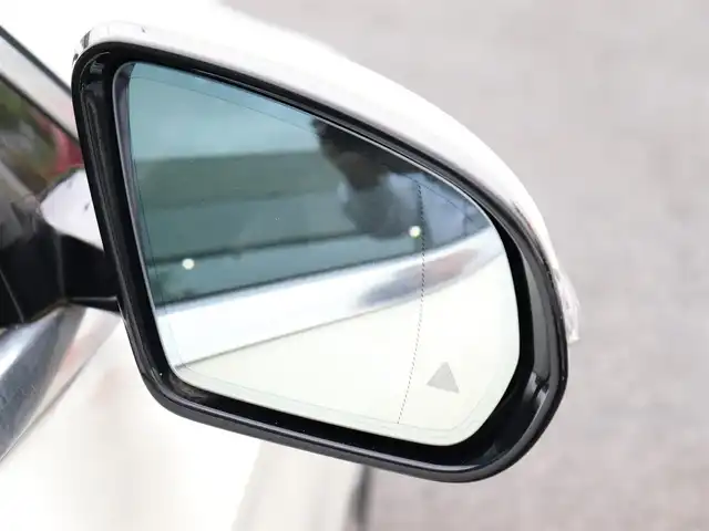 メルセデス・ベンツ Ｓ３００ ハイブリッド AMGライン 神奈川県 2016(平28)年 7.8万km パール レーダーセーフティパッケージ/360度カメラシステム/アクティブパーキングアシスト/パノラミックスライディングサンルーフ/プライバシーガラス/ヘッドアップディスプレイ/19インチ純正AW/革シート/パワーシート（前席）/シートヒーター（前席/後席）/エアバランスパッケージ/ステンレス製ペダル/イージークローザー（トランクフード）/COMANDシステム/10スピーカー/保証書、取説/スペアスマートキー