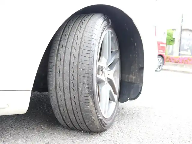 メルセデス・ベンツ Ｓ３００ ハイブリッド AMGライン 神奈川県 2016(平28)年 7.8万km パール レーダーセーフティパッケージ/360度カメラシステム/アクティブパーキングアシスト/パノラミックスライディングサンルーフ/プライバシーガラス/ヘッドアップディスプレイ/19インチ純正AW/革シート/パワーシート（前席）/シートヒーター（前席/後席）/エアバランスパッケージ/ステンレス製ペダル/イージークローザー（トランクフード）/COMANDシステム/10スピーカー/保証書、取説/スペアスマートキー