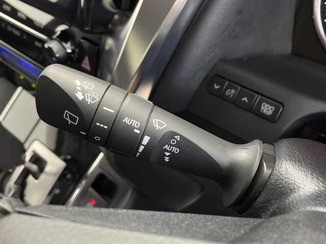 トヨタ アルファード S Cパッケージ 鹿児島県 2022(令4)年 2.2万km ホワイトパールクリスタルシャイン 純正ディスプレイオーディオ　(AM/FM/Bluetooth/Miracast)/フルセグTV/バックカメラ/純正エンジンスターター/純正フリップダウンモニター/サンルーフ/デジタルインナーミラー/トヨタセーフティセンス/レーダークルーズコントロール/レーンキープアシスト/ブラインドスポットモニター/クリアランスソナー/両側パワースライドドア/パワーバックドア/レザーシート/D/Nパワーシート/運転席メモリシート/D/Nシートヒーター/D/Nベンチレーション/ハンドルヒーター/オートハイビーム/フロアマット/純正アルミホイール/電動パーキングブレーキ/革巻き、ウッドコンビハンドル/取説、保証書