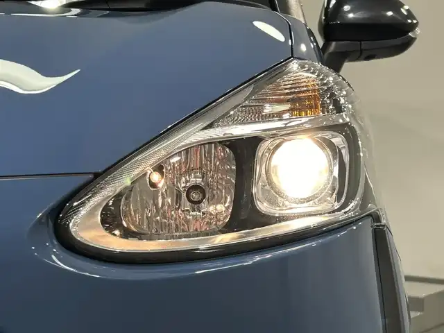 トヨタ シエンタ ハイブリッド ファンベースG グランパー 愛知県 2020(令2)年 6.3万km グレイッシュブルー 純正ナビ/パノラミックビューモニター/フリップダウンモニター/両側パワースライドドア/クルーズコントロール/衝突軽減ブレーキ/クリアランスソナー/レーンディパーチャーアラート/先行車発進告知/ＡＣ１００Ｖ/ビルトインＥＴＣ/前後ドライブレコーダー/社外フロアゴムマット/シートカバー