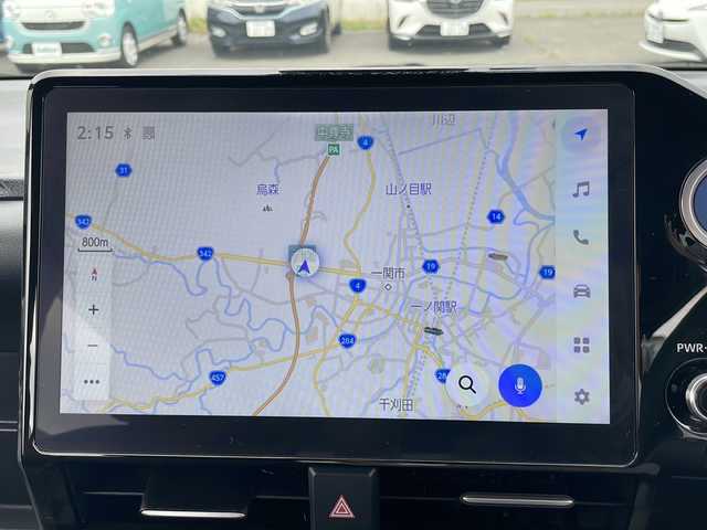 トヨタ ノア ハイブリッド S－Z 岩手県 2022(令4)年 2.6万km ホワイトパールクリスタルシャイン 純正10インチディスプレイオーディオ/AM/FM/CD/DVD/Bluetooth/フルセグTV/バックカメラ/ビルトインETC2.0/ドライブレコーダー/両側パワースライドドア/レーダークルーズコントロール/衝突被害軽減ブレーキ/レーンキープアシスト/横滑り防止装置/コーナーセンサー/電動パーキングブレーキ/オートブレーキホールド/パーキングサポートブレーキ/シートヒーター/オートライト/オートハイビーム/LEDヘッドライト/フォグランプ/スマートキー/プッシュスタート/電動格納ミラー/純正16インチAW/純正フロアマット/ドアバイザー/保証書/取扱説明書