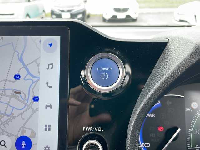 トヨタ ノア ハイブリッド S－Z 岩手県 2022(令4)年 2.6万km ホワイトパールクリスタルシャイン 純正10インチディスプレイオーディオ/AM/FM/CD/DVD/Bluetooth/フルセグTV/バックカメラ/ビルトインETC2.0/ドライブレコーダー/両側パワースライドドア/レーダークルーズコントロール/衝突被害軽減ブレーキ/レーンキープアシスト/横滑り防止装置/コーナーセンサー/電動パーキングブレーキ/オートブレーキホールド/パーキングサポートブレーキ/シートヒーター/オートライト/オートハイビーム/LEDヘッドライト/フォグランプ/スマートキー/プッシュスタート/電動格納ミラー/純正16インチAW/純正フロアマット/ドアバイザー/保証書/取扱説明書