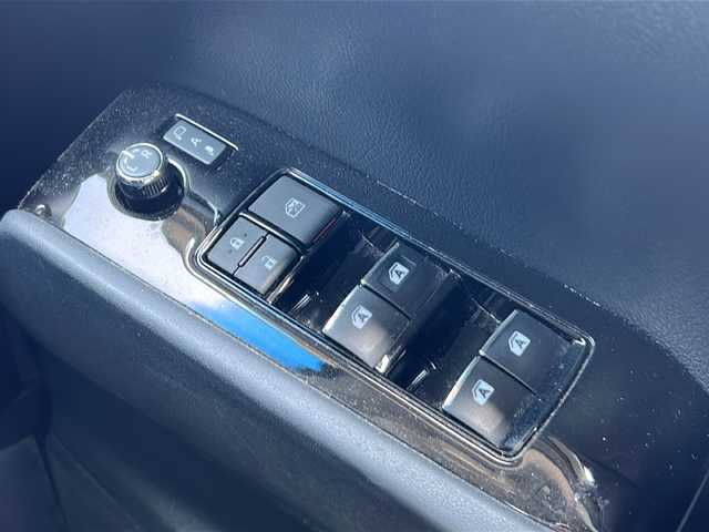 トヨタ アルファード S 茨城県 2019(令1)年 11万km ホワイトパールクリスタルシャイン ワンオーナー/純正メモリナビ【NSZN-Z68T】/(地デジTV・CD・DVD・BT・ラジオ再生)/両側パワースライドドア/レーダークルーズコントロール/レーンアシスト/プリクラッシュセーフティ/革調シートカバー/オットマン/ドライブレコーダー/ETC/バックカメラ/オートライト/LEDヘッドライト/純正18inアルミホイール/スマートキー/取扱説明書/保証書