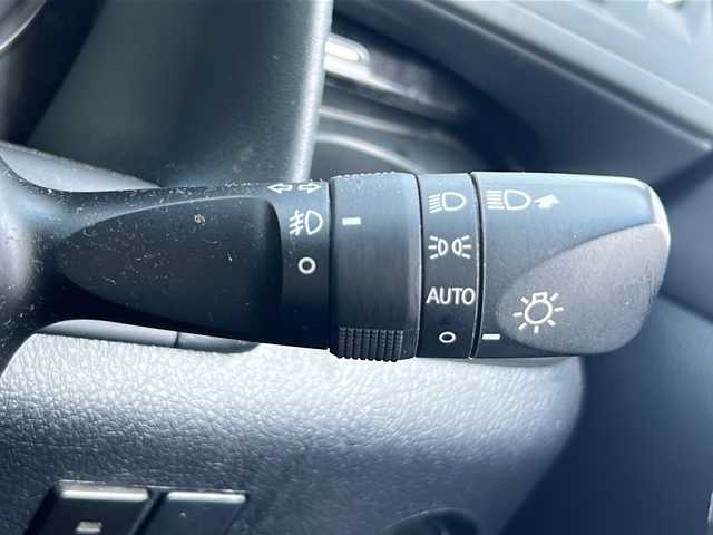 トヨタ アルファード S 茨城県 2019(令1)年 11万km ホワイトパールクリスタルシャイン ワンオーナー/純正メモリナビ【NSZN-Z68T】/(地デジTV・CD・DVD・BT・ラジオ再生)/両側パワースライドドア/レーダークルーズコントロール/レーンアシスト/プリクラッシュセーフティ/革調シートカバー/オットマン/ドライブレコーダー/ETC/バックカメラ/オートライト/LEDヘッドライト/純正18inアルミホイール/スマートキー/取扱説明書/保証書