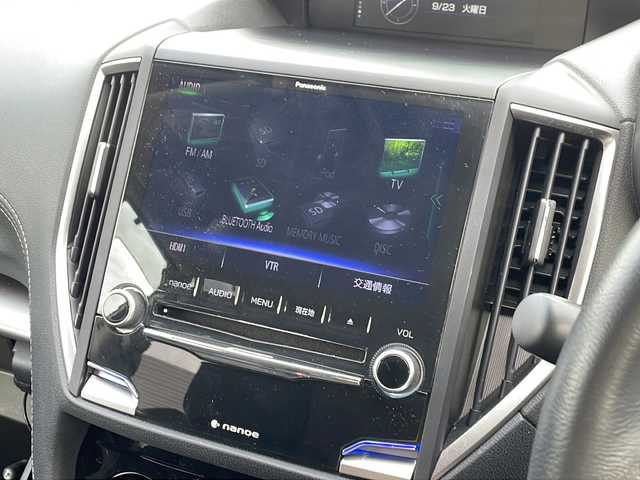 スバル インプレッサ スポーツ 2．0i－Lアイサイト 東京都 2020(令2)年 2.4万km クリスタルホワイトP ・取扱説明書/・フロントパワーシート/・純正ナビ/CD/DVD/SD/Bluetooth/TV/・バックカメラ　・ETC/・SI-DRIVE (スバル・インテリジェント・ドライブ)/・アイサイト/・後退時ブレーキアシスト（RAB）/・プリクラッシュセーフティ/・レーンキープアシスト/・横滑り防止装置/・レーダークルーズコントロール/・パドルシフト/・アイドリングストップ/・フロントパワーシート/・LEDオートライト/・LEDフォグランプ/・スマートキー×２/・純正17インチアルミホイール/・取扱説明書/・保証書