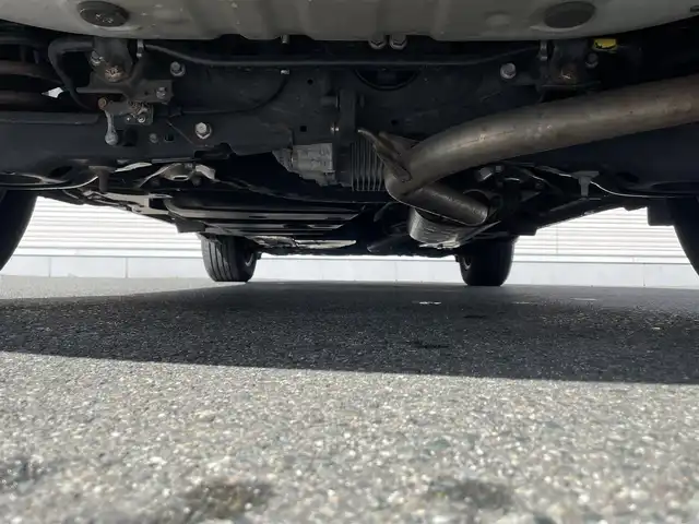 トヨタ ハリアー ハイブリッド エレガンス 岩手県 2014(平26)年 7.5万km スパークリングブラックパールクリスタルシャイン 純正SDナビ/（フルセグTV/CD/DVD/Bluetooth）/バックカメラ/ステアリングリモコン/LEDヘッドライト/フォグライト/ビルドインETC/電動格納ミラー/パワーシート/純正フロアマット/１７インチアルミ