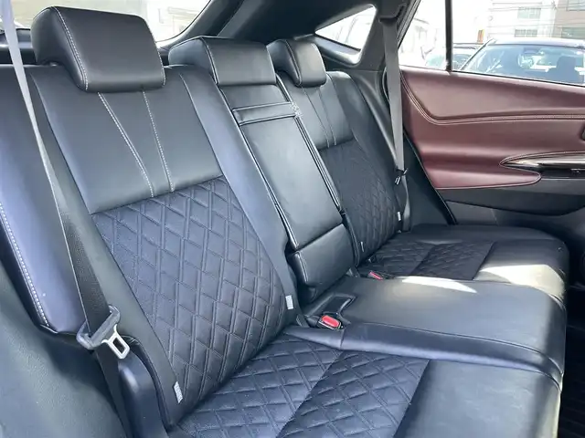 トヨタ ハリアー ハイブリッド エレガンス 岩手県 2014(平26)年 7.5万km スパークリングブラックパールクリスタルシャイン 純正SDナビ/（フルセグTV/CD/DVD/Bluetooth）/バックカメラ/ステアリングリモコン/LEDヘッドライト/フォグライト/ビルドインETC/電動格納ミラー/パワーシート/純正フロアマット/１７インチアルミ