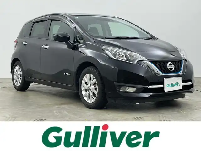 日産 ノート e－パワー メダリスト 岡山県 2020(令2)年 5.4万km スーパーブラック 純正ナビ/【Bluetooth/フルセグTV/AUX】/衝突軽減ブレーキ/追従型クルーズコントロール/バックカメラ/ＬＥＤヘッドライト/純正ドライブレコーダー（前後）/純正フロアマット/ＥＴＣ/アイドリングストップ/プッシュスタート/オートライト/ＩＳＯＦＩＸ/踏み間違い防止/ステアリングスイッチ/チルトステアリング/シートリフター/ウインカーミラー/ドアバイザー/スマートキー×2/取扱説明書