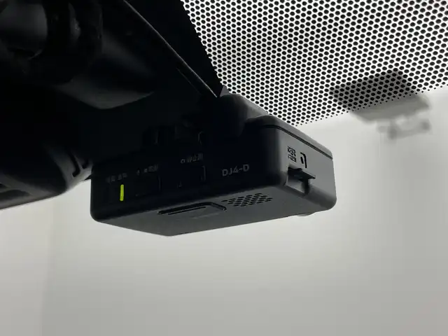 日産 ノート e－パワー メダリスト 岡山県 2020(令2)年 5.4万km スーパーブラック 純正ナビ/【Bluetooth/フルセグTV/AUX】/衝突軽減ブレーキ/追従型クルーズコントロール/バックカメラ/ＬＥＤヘッドライト/純正ドライブレコーダー（前後）/純正フロアマット/ＥＴＣ/アイドリングストップ/プッシュスタート/オートライト/ＩＳＯＦＩＸ/踏み間違い防止/ステアリングスイッチ/チルトステアリング/シートリフター/ウインカーミラー/ドアバイザー/スマートキー×2/取扱説明書