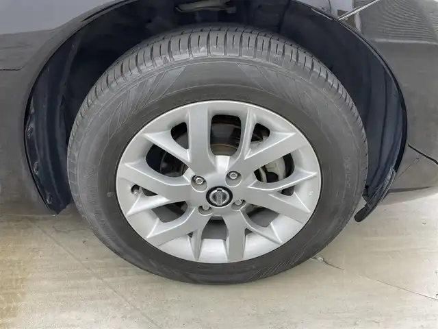 日産 ノート e－パワー メダリスト 岡山県 2020(令2)年 5.4万km スーパーブラック 純正ナビ/【Bluetooth/フルセグTV/AUX】/衝突軽減ブレーキ/追従型クルーズコントロール/バックカメラ/ＬＥＤヘッドライト/純正ドライブレコーダー（前後）/純正フロアマット/ＥＴＣ/アイドリングストップ/プッシュスタート/オートライト/ＩＳＯＦＩＸ/踏み間違い防止/ステアリングスイッチ/チルトステアリング/シートリフター/ウインカーミラー/ドアバイザー/スマートキー×2/取扱説明書