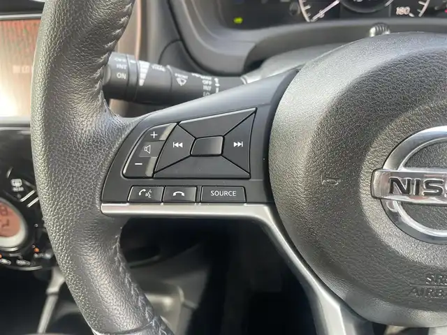 日産 ノート e－パワー メダリスト 熊本県 2020(令2)年 5.4万km スーパーブラック 衝突軽減ブレーキ/レーンキープアシスト/プッシュスタート/純正ナビ/（CD・フルセグTV・BTオーディオ・SD）/バックカメラ/ETC/前後ドライブレコーダー/純正15インチAW/クルーズコントロール/ハーフレザーシート/LEDヘッドライト/オートライト/フォグライト/前後コーナーセンサー/横滑り防止装置/ウィンカーミラー/純正フロアマット/純正ドアバイザー/スマートスペアキー×1本