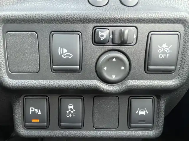 日産 ノート e－パワー メダリスト 熊本県 2020(令2)年 5.4万km スーパーブラック 衝突軽減ブレーキ/レーンキープアシスト/プッシュスタート/純正ナビ/（CD・フルセグTV・BTオーディオ・SD）/バックカメラ/ETC/前後ドライブレコーダー/純正15インチAW/クルーズコントロール/ハーフレザーシート/LEDヘッドライト/オートライト/フォグライト/前後コーナーセンサー/横滑り防止装置/ウィンカーミラー/純正フロアマット/純正ドアバイザー/スマートスペアキー×1本