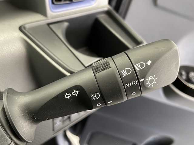 ダイハツ タント カスタム X 長野県 2020(令2)年 3.2万km ブラックマイカメタリック 4WD/社外ナビ　CN-RE05WD/（フルセグ/Bluetooth/CD/DVD）/バックカメラ/両側電動スライドドア/ETC/衝突軽減ブレーキ/車線逸脱防止/コーナーセンサー/ロングスライドシート/LEDヘッドライト/フロントフォグ/前席シートヒーター/ハーフレザーシート/オートライト/ステアリングスイッチ/社外ドアバイザー/電格ミラー/2列目サンシェード/スマートキー