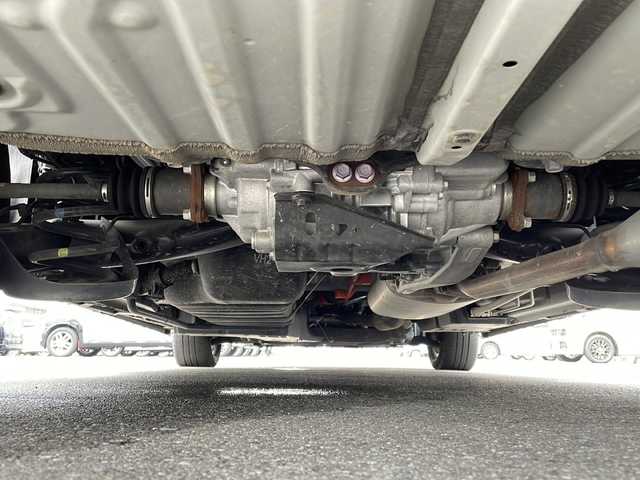 トヨタ ヴォクシー ハイブリッド S－Z 岩手県 2022(令4)年 3.7万km ホワイトパールクリスタルシャイン モデリスタエアロ/シグネチャーイルミグリル/イルミルーフスポイラー/カーテンサンシェード/ディスプレイオーディオプラス/・コネクティッドナビ対応10.5インチディスプレイオーディオ/・車載メモリーナビ/・CD/DVD/・フルセグTV/・USB/HDMI/・AppleCarPlay/AndroidAuto/LEDヘッドランプ/アダプティブハイビームシステム/純正14インチフリップダウンモニター/シートヒーター（前席）/バックカメラ/ETC2.0/両側パワースライドドア/レーダークルーズコントロール/スマートキー/プッシュスタート/電動格納ミラー/純正16インチAW/純正フロアマット/ドアバイザー/保証書/取扱説明書
