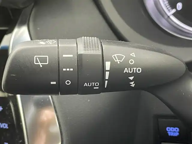 トヨタ ハリアー Z レザーパッケージ 熊本県 2022(令4)年 4.1万km ホワイトパールクリスタルシャイン モデリスタエアロフル/JBLサウンド/純正ナビ（ApplCarPlay・AndroidAuto・BT・フルセグ・USB）　/全周囲カメラ　/ビルトインＥＴＣ２．０　/前後クリアランスソナー　/録画機能付きデジタルインナーミラー/トヨタセーフティーセンス/・レーンキープアシスト/・ロードサインアシスト/・アダブティブクルーズコントロール/・オートマチックハイビーム/・駐車時支援パーキングサポートシステム/・ブラインドスポットモニター/・リアクロストラフィックアラート/・先行車発進お知らせ機能/・ヘッドアップディスプレイ/横滑り防止/前席シートヒーター/ステアリングヒーター　/前席エアーシート　/前席パワーシート/運転席シートメモリー/パワーバックドア/ＢＬＩＴＺ車高調/電動パーキングサポート/ブレーキホールド/レザーシート/社外フロアマット/社外２１インチAW/オートライト/LEDヘッドライト/フォグランプ/スマートキー/プッシュスタート/スペアキー/保証書/取扱説明書/