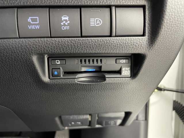 トヨタ ハリアー Z レザーパッケージ 熊本県 2022(令4)年 4.1万km ホワイトパールクリスタルシャイン モデリスタエアロフル/JBLサウンド/純正ナビ（ApplCarPlay・AndroidAuto・BT・フルセグ・USB）　/全周囲カメラ　/ビルトインＥＴＣ２．０　/前後クリアランスソナー　/録画機能付きデジタルインナーミラー/トヨタセーフティーセンス/・レーンキープアシスト/・ロードサインアシスト/・アダブティブクルーズコントロール/・オートマチックハイビーム/・駐車時支援パーキングサポートシステム/・ブラインドスポットモニター/・リアクロストラフィックアラート/・先行車発進お知らせ機能/・ヘッドアップディスプレイ/横滑り防止/前席シートヒーター/ステアリングヒーター　/前席エアーシート　/前席パワーシート/運転席シートメモリー/パワーバックドア/ＢＬＩＴＺ車高調/電動パーキングサポート/ブレーキホールド/レザーシート/社外フロアマット/社外２１インチAW/オートライト/LEDヘッドライト/フォグランプ/スマートキー/プッシュスタート/スペアキー/保証書/取扱説明書/