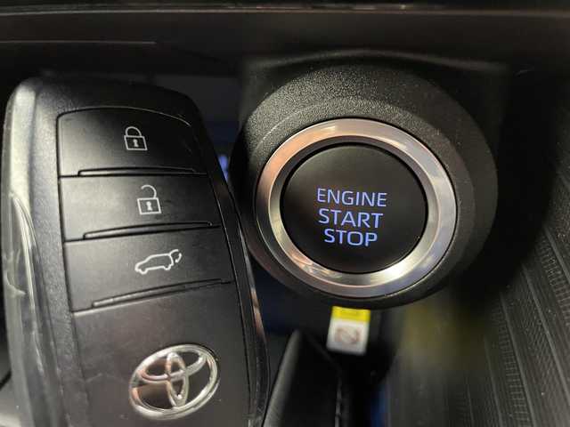 トヨタ ハリアー Z レザーパッケージ 熊本県 2022(令4)年 4.1万km ホワイトパールクリスタルシャイン モデリスタエアロフル/JBLサウンド/純正ナビ（ApplCarPlay・AndroidAuto・BT・フルセグ・USB）　/全周囲カメラ　/ビルトインＥＴＣ２．０　/前後クリアランスソナー　/録画機能付きデジタルインナーミラー/トヨタセーフティーセンス/・レーンキープアシスト/・ロードサインアシスト/・アダブティブクルーズコントロール/・オートマチックハイビーム/・駐車時支援パーキングサポートシステム/・ブラインドスポットモニター/・リアクロストラフィックアラート/・先行車発進お知らせ機能/・ヘッドアップディスプレイ/横滑り防止/前席シートヒーター/ステアリングヒーター　/前席エアーシート　/前席パワーシート/運転席シートメモリー/パワーバックドア/ＢＬＩＴＺ車高調/電動パーキングサポート/ブレーキホールド/レザーシート/社外フロアマット/社外２１インチAW/オートライト/LEDヘッドライト/フォグランプ/スマートキー/プッシュスタート/スペアキー/保証書/取扱説明書/