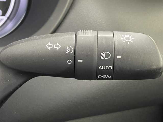 トヨタ ハリアー Z レザーパッケージ 熊本県 2022(令4)年 4.1万km ホワイトパールクリスタルシャイン モデリスタエアロフル/JBLサウンド/純正ナビ（ApplCarPlay・AndroidAuto・BT・フルセグ・USB）　/全周囲カメラ　/ビルトインＥＴＣ２．０　/前後クリアランスソナー　/録画機能付きデジタルインナーミラー/トヨタセーフティーセンス/・レーンキープアシスト/・ロードサインアシスト/・アダブティブクルーズコントロール/・オートマチックハイビーム/・駐車時支援パーキングサポートシステム/・ブラインドスポットモニター/・リアクロストラフィックアラート/・先行車発進お知らせ機能/・ヘッドアップディスプレイ/横滑り防止/前席シートヒーター/ステアリングヒーター　/前席エアーシート　/前席パワーシート/運転席シートメモリー/パワーバックドア/ＢＬＩＴＺ車高調/電動パーキングサポート/ブレーキホールド/レザーシート/社外フロアマット/社外２１インチAW/オートライト/LEDヘッドライト/フォグランプ/スマートキー/プッシュスタート/スペアキー/保証書/取扱説明書/