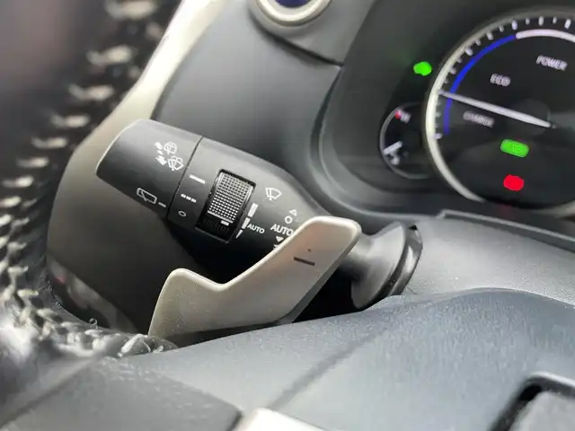 レクサス ＮＸ 300h バージョンL 東京都 2019(令1)年 5.9万km ブラック サンルーフ/純正ナビ/フルセグ/バックカメラ/ビルトインETC2.0/シートヒーター/ベンチレーションシート/パドルシフト/パワーテールゲート/3眼LEDヘッドライト/Lexus Safety System ＋/・プリクラッシュセーフティ/・レーントレーシングアシスト/・オートマチックハイビーム/・アダプティブハイビームシステム/・レーダークルーズコントロール/・ブラインドスポットモニター