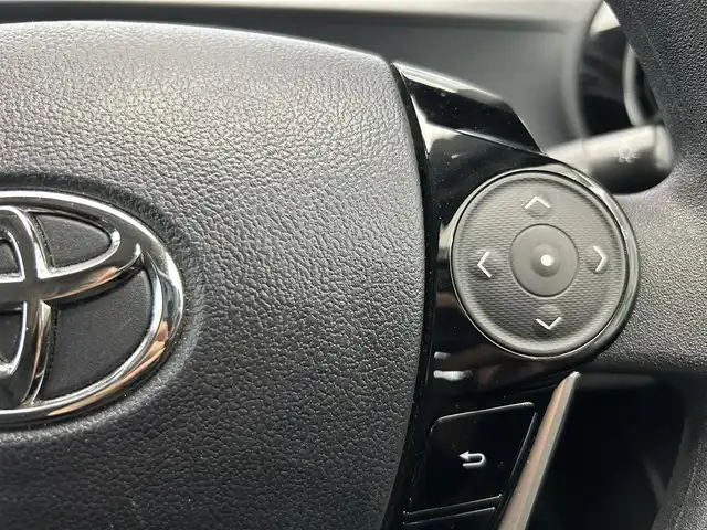 トヨタ アクア S 鹿児島県 2018(平30)年 6.5万km スーパーホワイトⅡ 社外SDナビ/（CD/Bluetooth/FM/AM）/ETC/エコドライブモード/EVドライブモード/純正ハロゲンヘッドライト/ヘッドライトレベライザー/電動格納ミラー/ステアリングリモコン/フロアマット/純正ドアバイザー