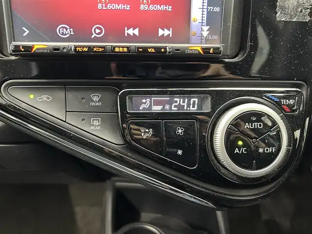 トヨタ アクア S 鹿児島県 2018(平30)年 6.5万km スーパーホワイトⅡ 社外SDナビ/（CD/Bluetooth/FM/AM）/ETC/エコドライブモード/EVドライブモード/純正ハロゲンヘッドライト/ヘッドライトレベライザー/電動格納ミラー/ステアリングリモコン/フロアマット/純正ドアバイザー