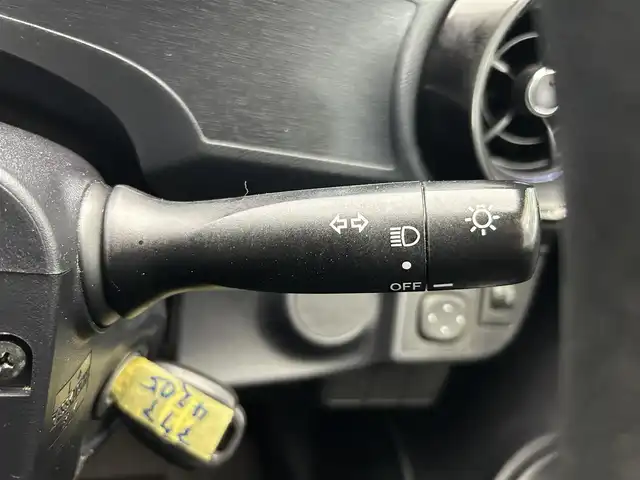 トヨタ アクア S 鹿児島県 2018(平30)年 6.5万km スーパーホワイトⅡ 社外SDナビ/（CD/Bluetooth/FM/AM）/ETC/エコドライブモード/EVドライブモード/純正ハロゲンヘッドライト/ヘッドライトレベライザー/電動格納ミラー/ステアリングリモコン/フロアマット/純正ドアバイザー
