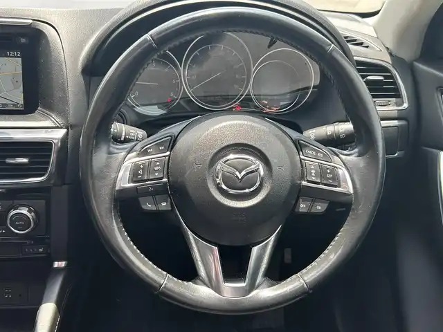 マツダ ＣＸ－５ XD Lパッケージ 静岡県 2016(平28)年 10.9万km メテオグレーマイカ 電動スライドガラスサンルーフ/BOSE　サウンドシステム/純正ナビ/・Bluetooth/・フルセグテレビ/・CD/DVD/・バックカメラ/ETC/クルーズコントロール/ブラインドスポットモニター/横滑り防止装置/誤発進抑制機能/レザーシート/・前席パワーシート/・前席シートヒーター/純正19インチアルミホイール/保証書/取説/スペアキー1本