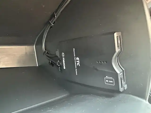 マツダ ＣＸ－５ XD Lパッケージ 静岡県 2016(平28)年 10.9万km メテオグレーマイカ 電動スライドガラスサンルーフ/BOSE　サウンドシステム/純正ナビ/・Bluetooth/・フルセグテレビ/・CD/DVD/・バックカメラ/ETC/クルーズコントロール/ブラインドスポットモニター/横滑り防止装置/誤発進抑制機能/レザーシート/・前席パワーシート/・前席シートヒーター/純正19インチアルミホイール/保証書/取説/スペアキー1本