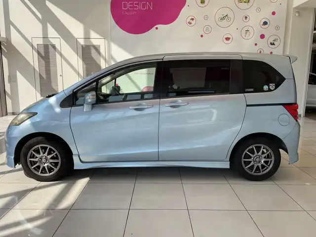 ホンダ フリード Gエアロ Lパッケージ 埼玉県 2008(平20)年 10.7万km ルナスブルーパール 社外ナビ/フルセグ/バックカメラ/HIDヘッドライト/リモコンキー/ETC