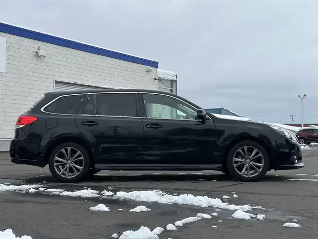 スバル レガシィ ツーリングワゴン 2．5i Bスポーツ アイサイトG 道北・旭川 2013(平25)年 10.5万km クリスタルブラックシリカ (株)IDOMが運営する【じしゃロン旭川店】の自社ローン対象車両になります。こちらは現金ご利用時の価格です。自社ローンご希望の方は別途その旨お申付け下さい。/　/・純正ナビ(CD/DVD/BT/SD/フルセグ)/・バックカメラ/・ETC/・アイサイト/・クルーズコントロール/・パドルシフト/・両席パワーシート/・電動格納ウィンカーミラー/・プッシュスタート/・スマートキー1個/・フォグランプ/・オートライト/・現車サマータイヤ 純正AW215/50R17