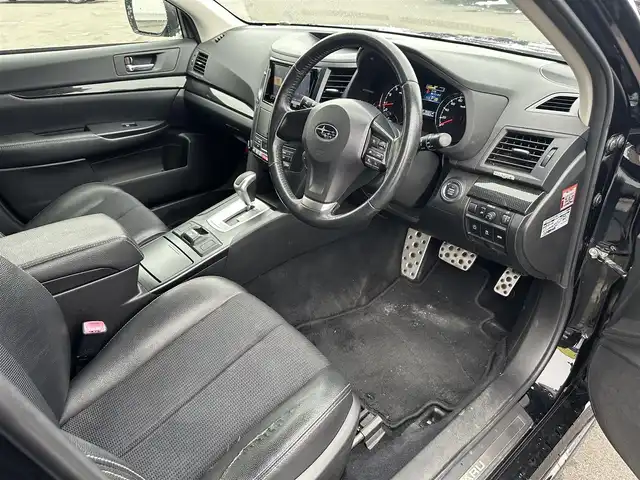 スバル レガシィ ツーリングワゴン 2．5i Bスポーツ アイサイトG 道北・旭川 2013(平25)年 10.5万km クリスタルブラックシリカ (株)IDOMが運営する【じしゃロン旭川店】の自社ローン対象車両になります。こちらは現金ご利用時の価格です。自社ローンご希望の方は別途その旨お申付け下さい。/　/・純正ナビ(CD/DVD/BT/SD/フルセグ)/・バックカメラ/・ETC/・アイサイト/・クルーズコントロール/・パドルシフト/・両席パワーシート/・電動格納ウィンカーミラー/・プッシュスタート/・スマートキー1個/・フォグランプ/・オートライト/・現車サマータイヤ 純正AW215/50R17