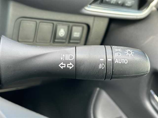 日産 セレナ e－パワー ハイウェイスター V 佐賀県 2020(令2)年 5.6万km カシミヤグレージュ 7人乗り/プロパイロット/エマージェンシーブレーキ/インテリジェントクルーズコントロール/インテリジェントパーキングアシスト/LDW/LDI/BSI/BSW/前後ソナー/純正10インチSDナビ/・全方位カメラ/・フルセグTV/BT/CD/DVD/純正フリップダウンモニター/純正ドライブレコーダー(DJ4-D)/ハンズフリー両側パワースライドドア/純正16インチAW/合皮シート/シートヒーター/ステアリングヒーター/LEDヘッドライト/オートライト/プッシュスタート/電動パーキングスイッチ/ETC/リアサンシェード/電動格納ミラー/ドアバイザー/ISOFIX/エアバックW/サイド/カーテン