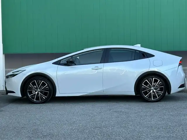 トヨタ プリウス G 千葉県 2025(令7)年 0.3万km プラチナホワイトパールマイカ 純正ディスプレイオーディオ/フルセグ /バックカメラ/ドライブレコーダー/プリクラッシュセーフティ/レーダークルーズコントロール/LEDヘッドライト/オートライト/オートハイビーム/前席シートヒーター/ドライブモードセレクト