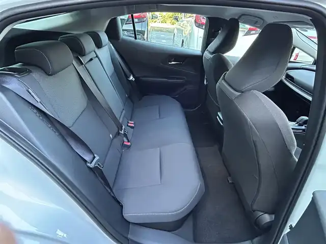 トヨタ プリウス G 千葉県 2025(令7)年 0.3万km プラチナホワイトパールマイカ 純正ディスプレイオーディオ/フルセグ /バックカメラ/ドライブレコーダー/プリクラッシュセーフティ/レーダークルーズコントロール/LEDヘッドライト/オートライト/オートハイビーム/前席シートヒーター/ドライブモードセレクト