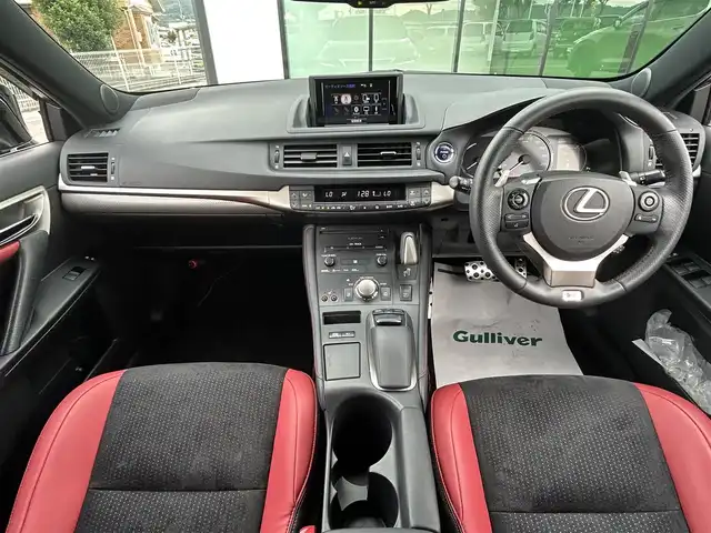 レクサス ＣＴ 200h Fスポーツ Xライン 和歌山県 2015(平27)年 7.9万km ブラック 純正7インチナビ/バックカメラ/クルーズコントロール/コーナーセンサー/ビルトインETC/シートヒーター/パドルシフト/ステリモ/パワーシート/ハーフレザーシート/LEDヘッドライト/フォグランプ/純正アルミ