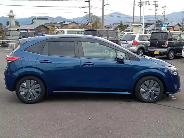 日産 ノート X 福井県 2021(令3)年 3.6万km オーロラフレアブルーパール 純正SDナビ/（フルセグTV/Bluetooth/CD/FM/AM)/ステアリングリモコン/オートホールドブレーキ/標識検知機能/レーンキープアシスト/エマージェンシーブレーキ/オートライト/純正フロアマット/ETC/電動格納ミラー/コーナーセンサー前後