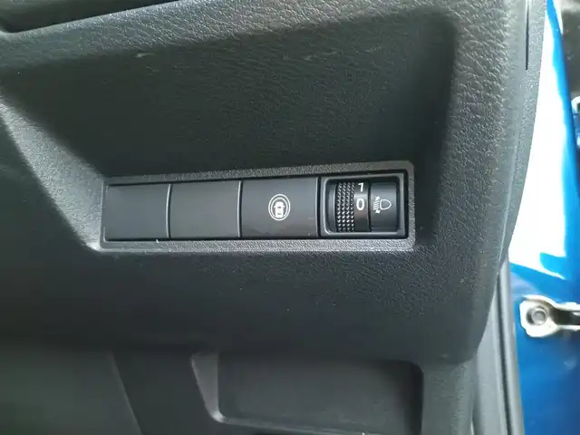 日産 ノート X 福井県 2021(令3)年 3.6万km オーロラフレアブルーパール 純正SDナビ/（フルセグTV/Bluetooth/CD/FM/AM)/ステアリングリモコン/オートホールドブレーキ/標識検知機能/レーンキープアシスト/エマージェンシーブレーキ/オートライト/純正フロアマット/ETC/電動格納ミラー/コーナーセンサー前後